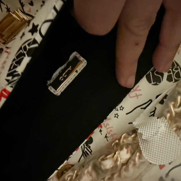 Aldo White and Red Graphic Shoulder Bag - Picture 9 of 9